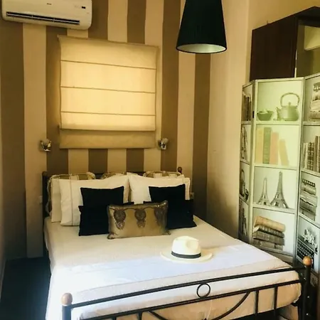 Beautiful Studio In The Heart Of Chania Lägenhet